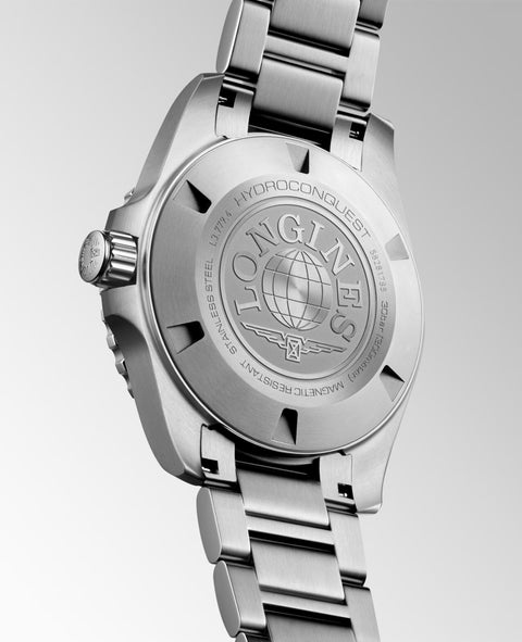 LONGINES HydroConquest — Black Lacquered Polished