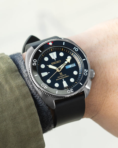 FLUORO RUBBER STRAP - BLACK